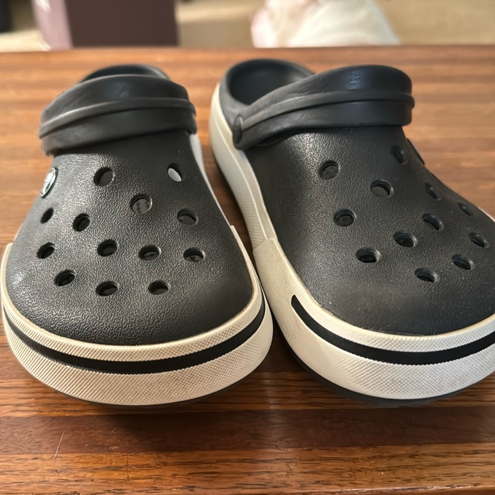 Crocs